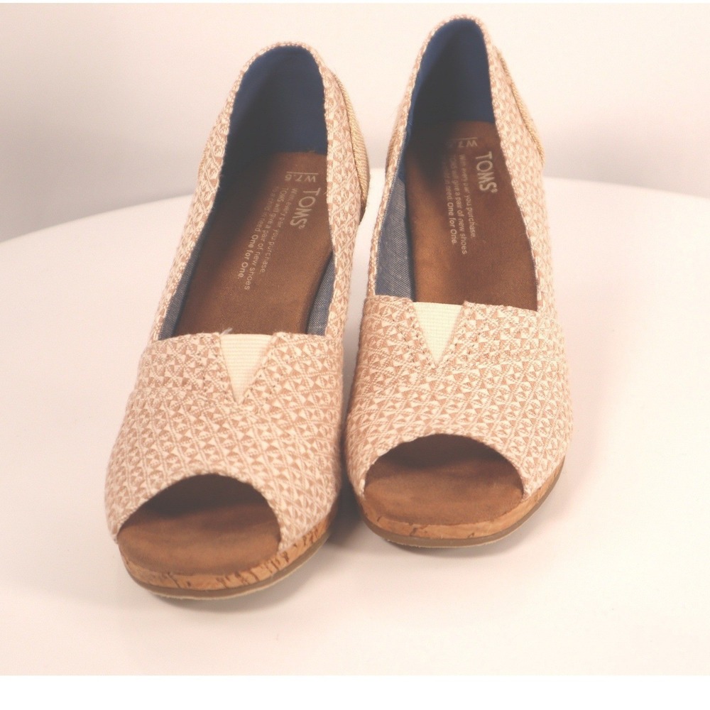 TOMS Women's Tan Geometric Toe Cork Wedge Sandals Size 7.5 w